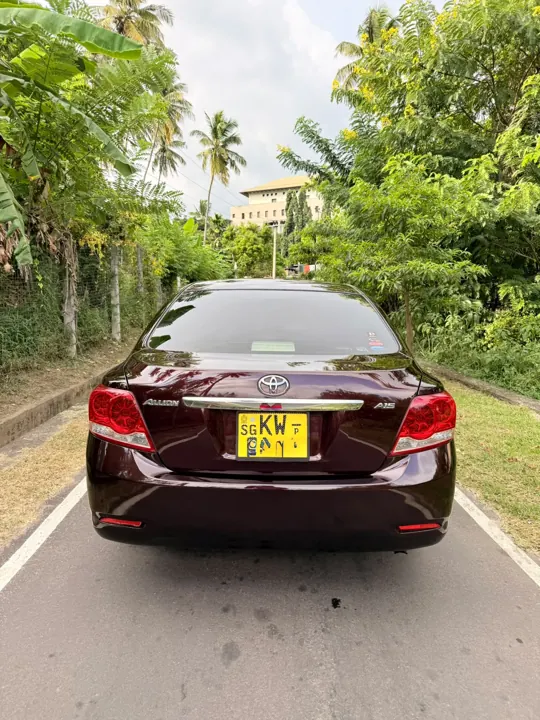 Toyota Allion — rear of the car
